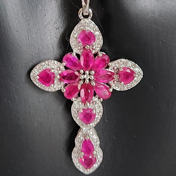 Deep Pink and Silver Cross Pendant With 18-inch S/S Chain (2 Inch Extendender) - Picture 1 of 7